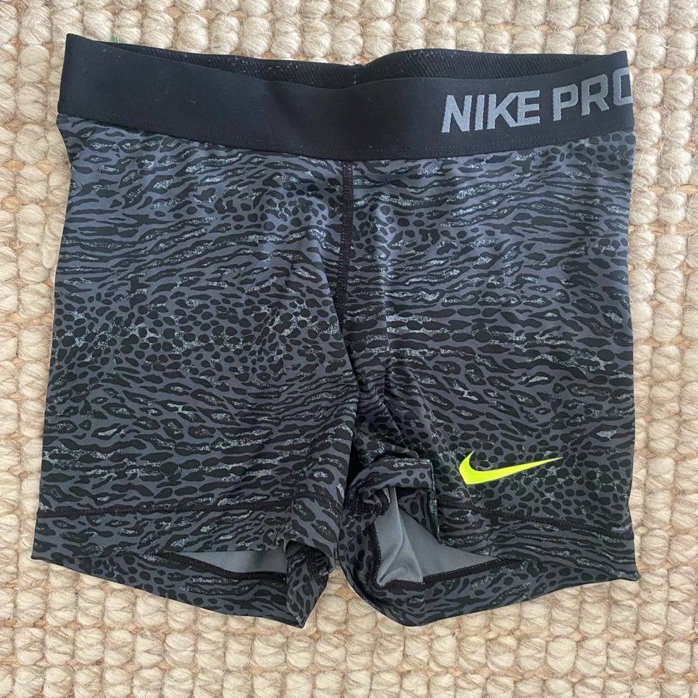 Nike Pro Spandex - Size S